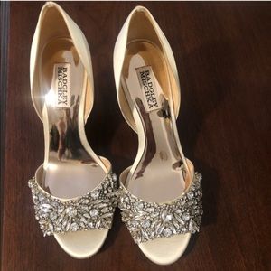 Badgley Mischka Ivory Wedges